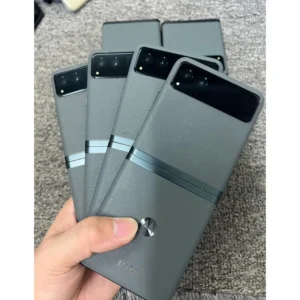 Razr 40 Fold Screen Phone 5G LTE French 4000mAh 30W Helio G Series Octa Core 64MP MainCamera